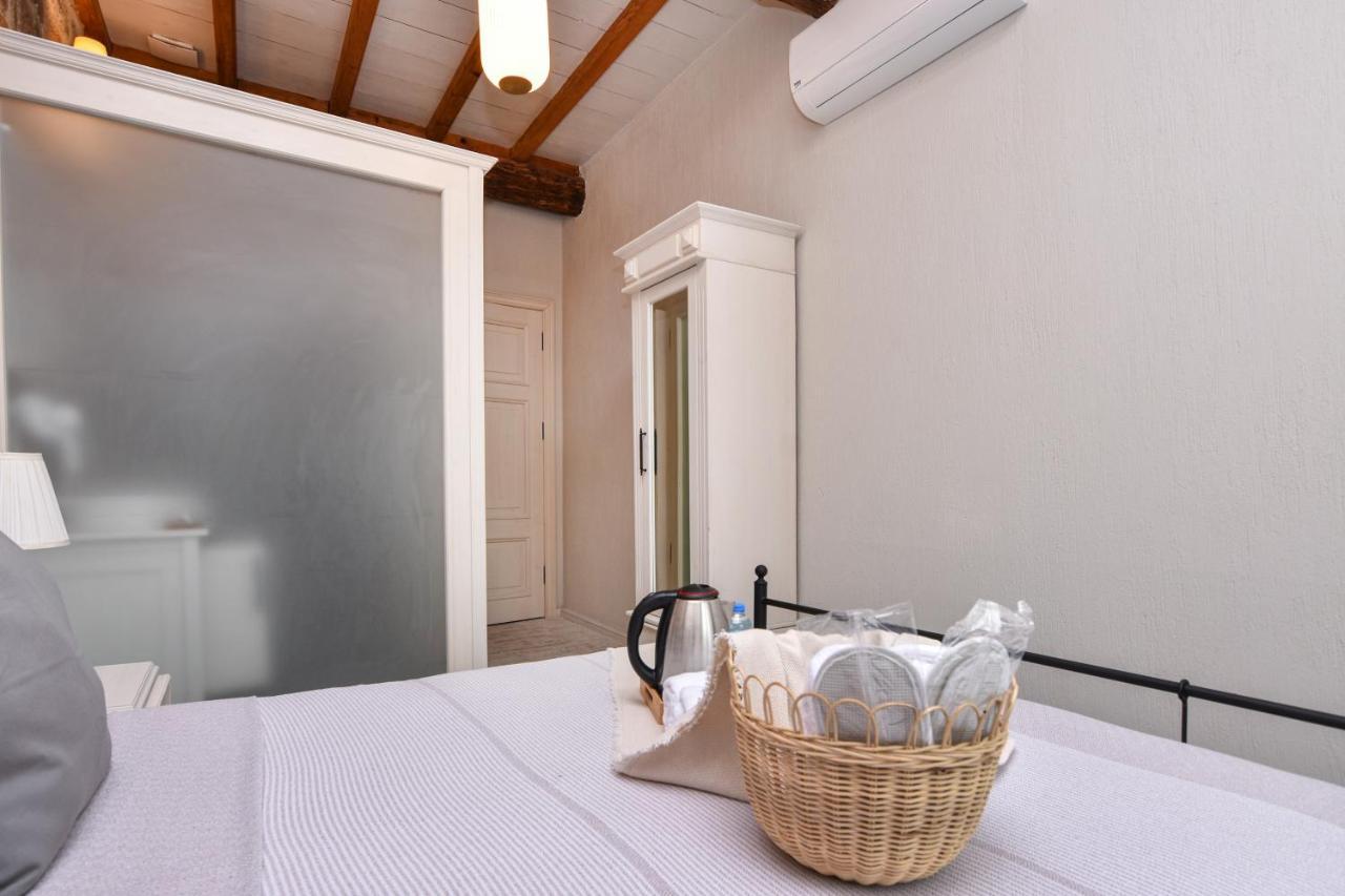 Lunaria Guest House Айвалык Экстерьер фото