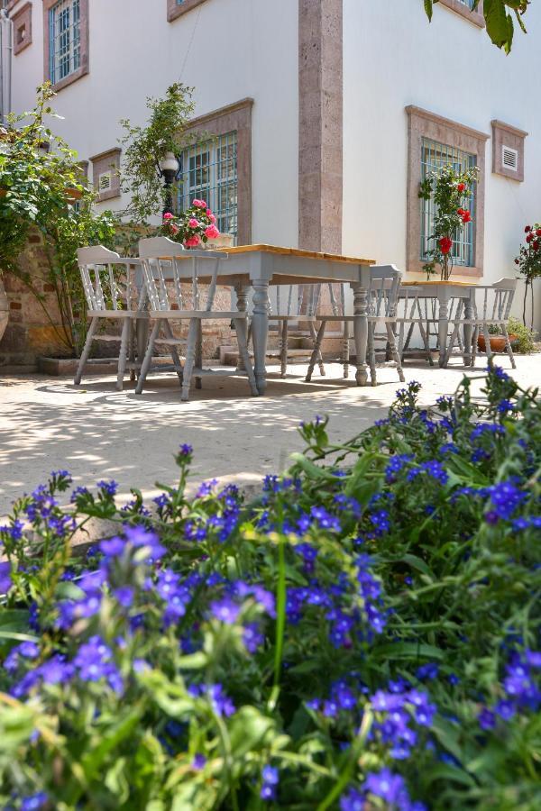 Lunaria Guest House Айвалык Экстерьер фото